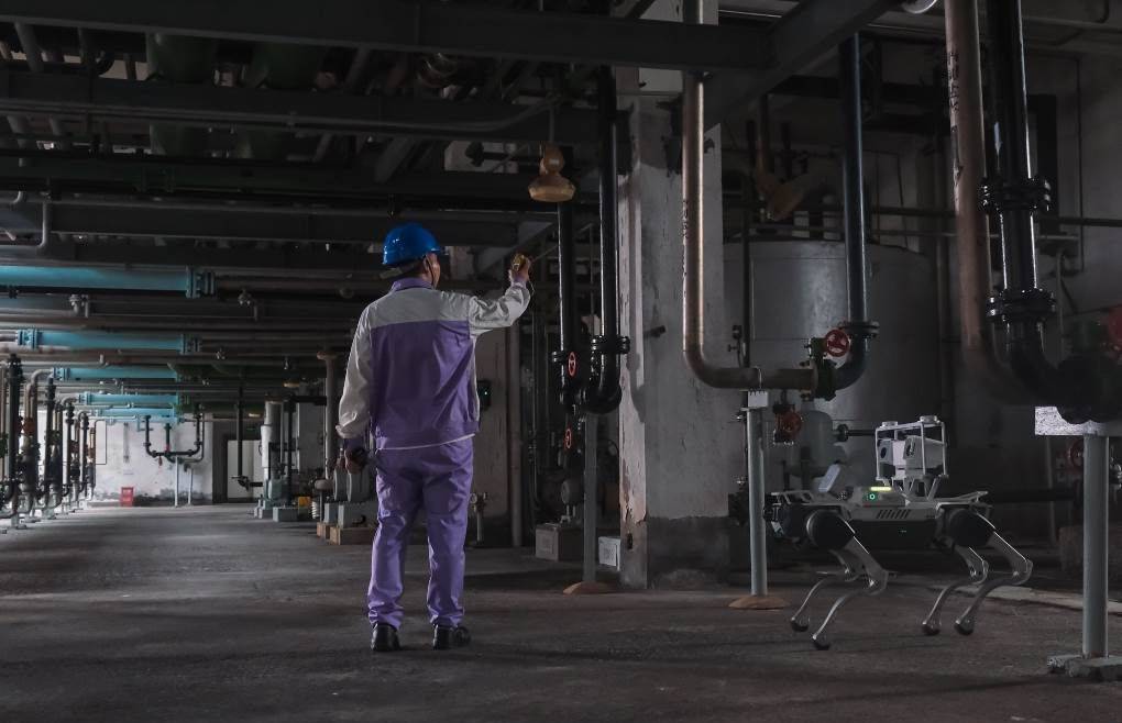 云深处发布行业级四足机器人X30，打破更多场景限制