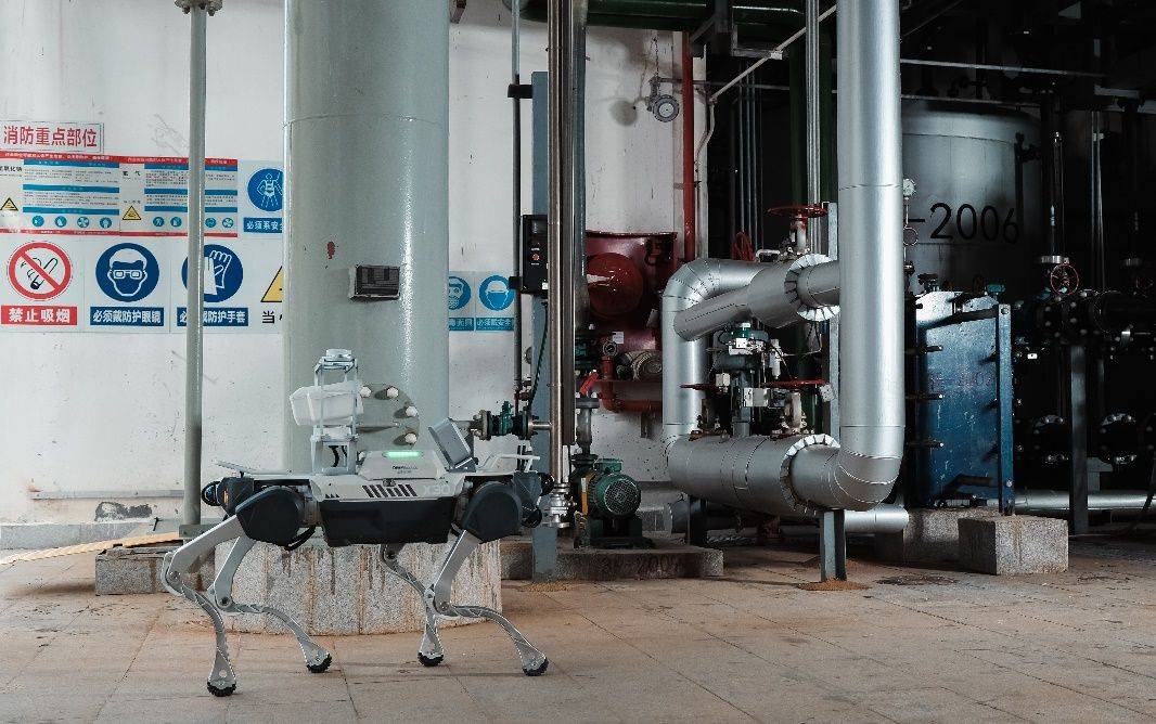 云深处发布行业级四足机器人X30，打破更多场景限制