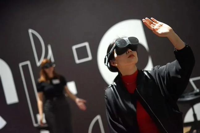 HTC坚决否认2026年退出VR市场的传闻：发表严正声明