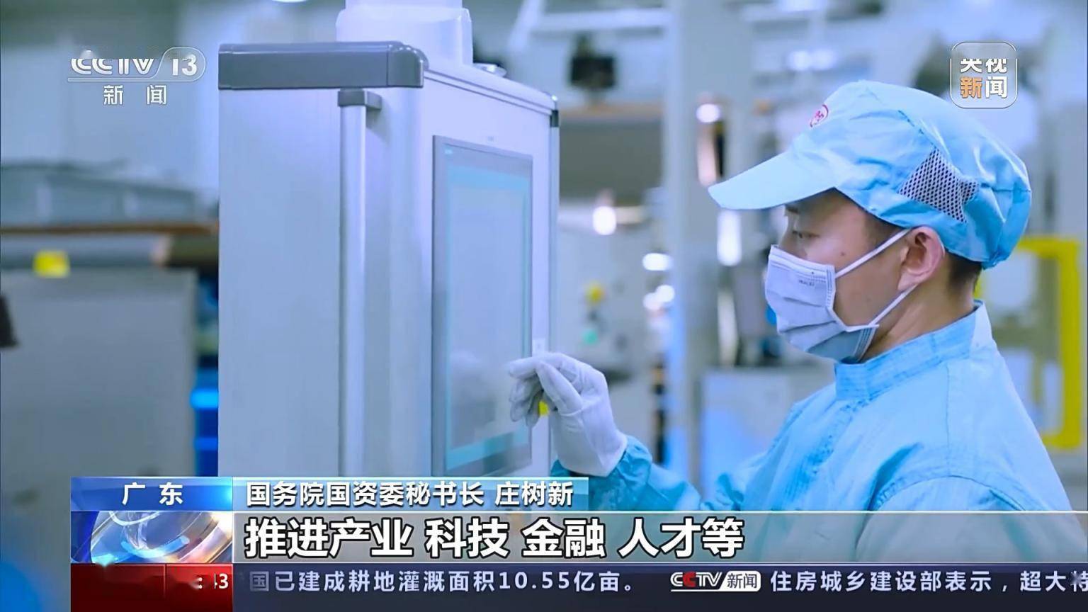 国内推出密集的人工智能大模型