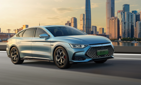 新能源汽车崛起！深圳市出台新政策鼓励燃油车淘汰