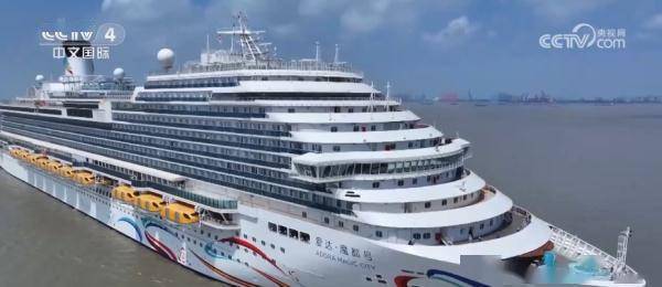 国内人工智能领域迎来大规模新品发布，众多“大国重器”集中展示