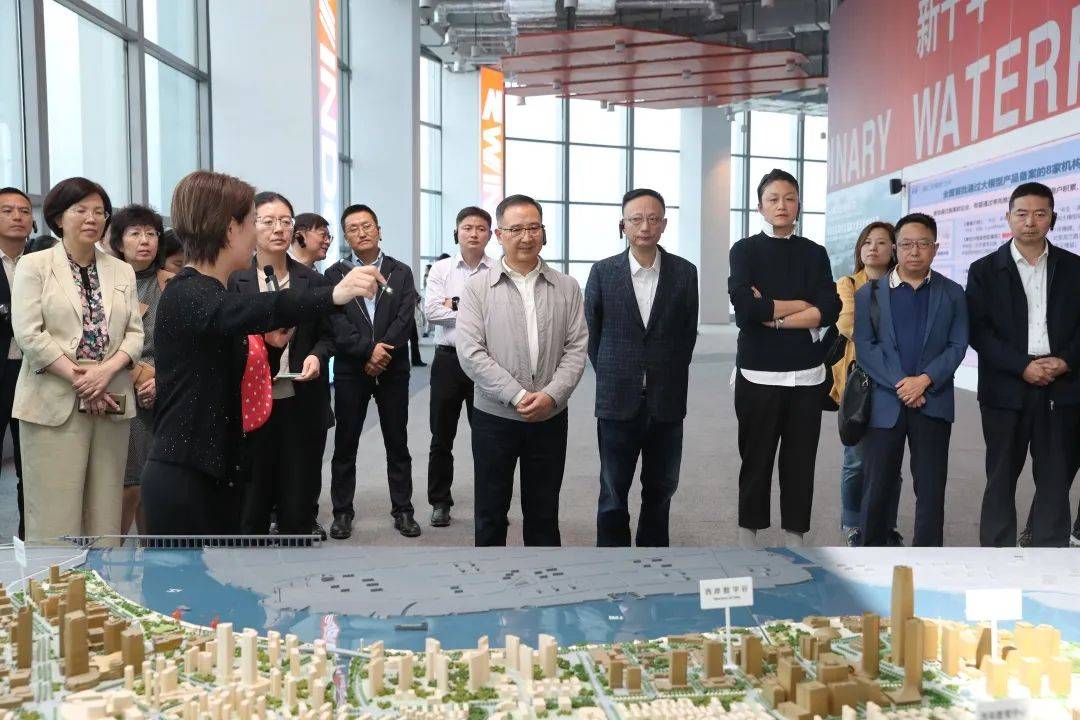 徐汇区政协组织委员集中视察活动，关注人工智能产业发展