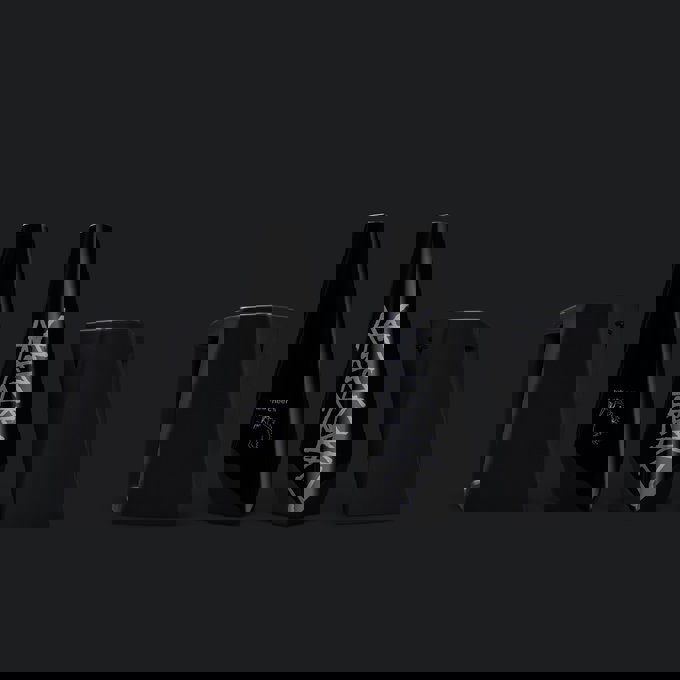 特斯拉推出赛博啤酒与酒杯套装:灵感来自 Cybertruck,售价 150 美元