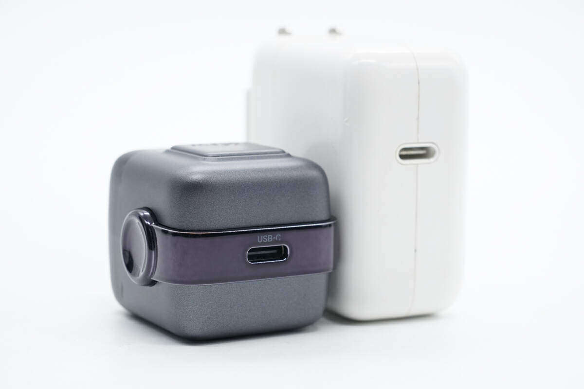 既是充电器也是手办,绿联30W Q湃机器人快充拆解