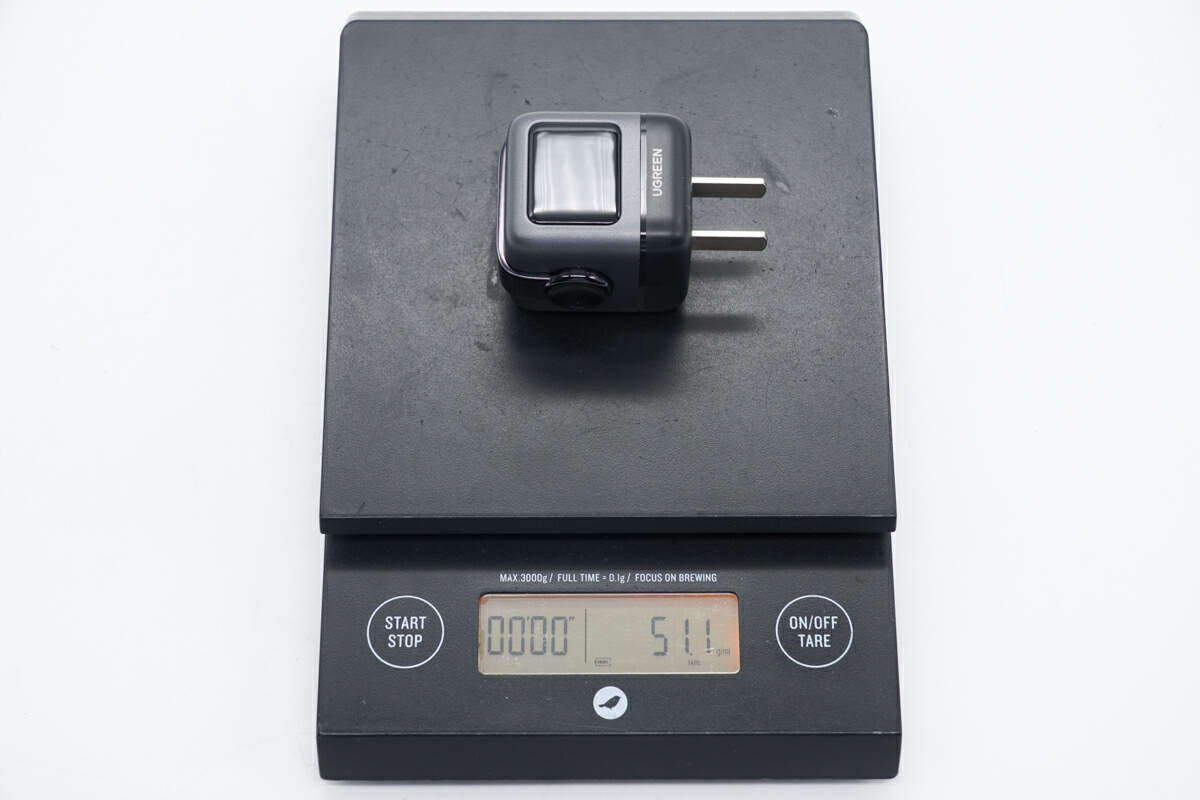 既是充电器也是手办,绿联30W Q湃机器人快充拆解