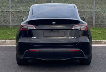 特斯拉新款Model Y亮相工信部公告，参数揭秘