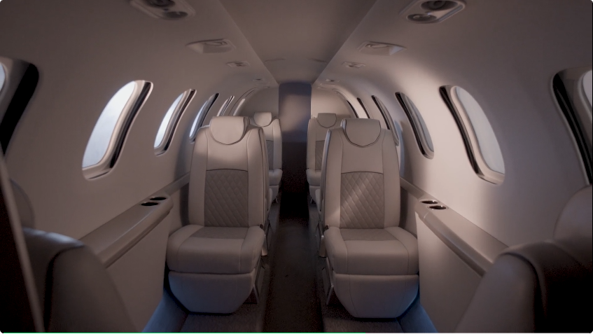 本田飞机公司发布轻型公务机命名 HondaJet Echelon:单人驾驶,可乘 10 人