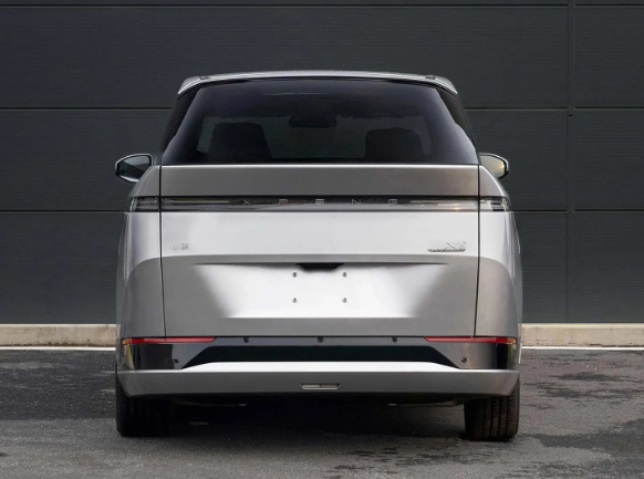 小鹏汽车发布全新X9设计图,瞄准年轻市场