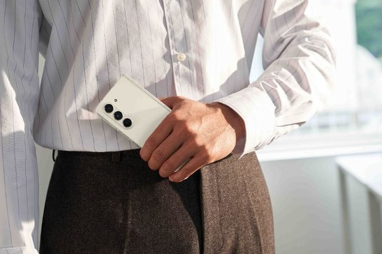 深秋时尚新宠：三星Galaxy Z Fold5的登场