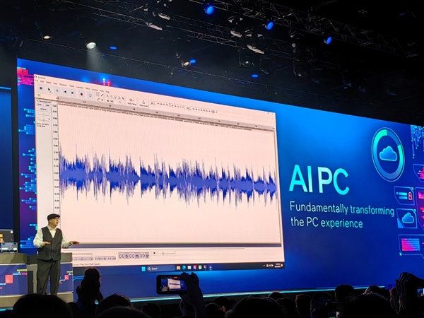 Intel预测:明年AI PC市场或涌现数千万台