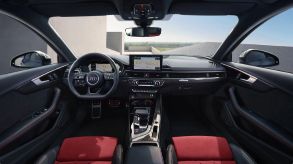 2024年奥迪A4L全新车型亮相,四款车型全面上市,售价32.18-40.08万元