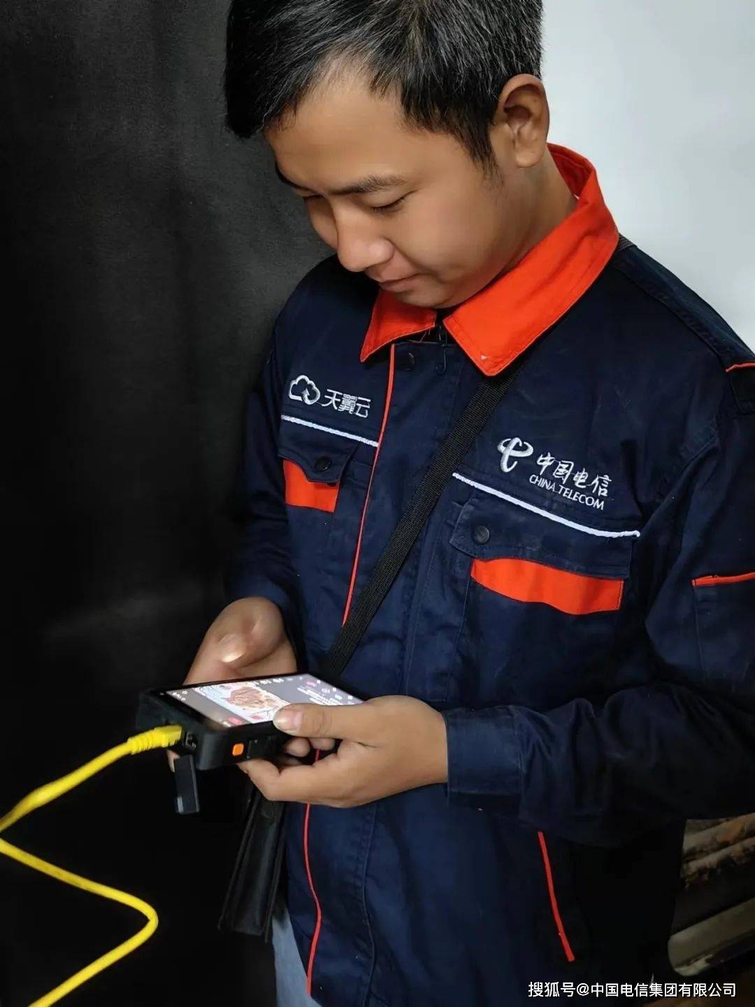 全球首例!中国电信5G+机器人,这场跨越5000公里的“赛博”手术成功了!