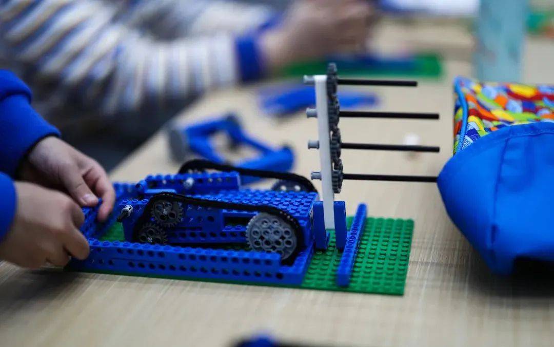 2024青少年机器人技术等级考(1-4级),每个学机器人的孩子都该拥有的1次证明