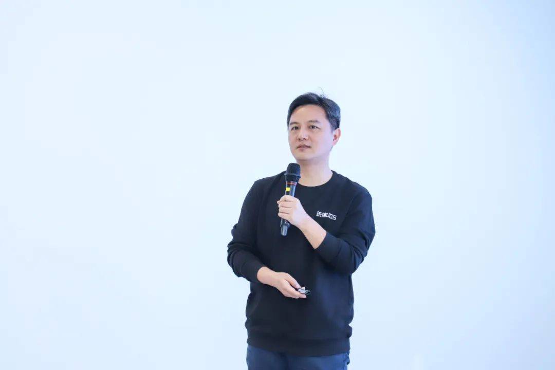 四大领域为AI进化！统信UOS技术开放日到底发布了什么？