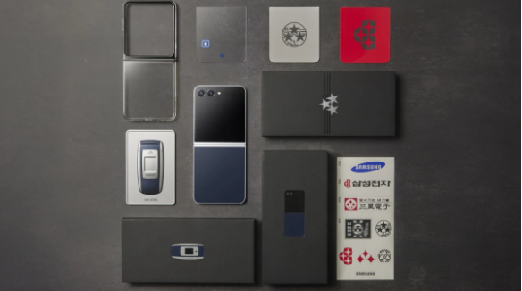 致敬经典SGH-E700:三星推出Galaxy Z Flip 5 Retro手机