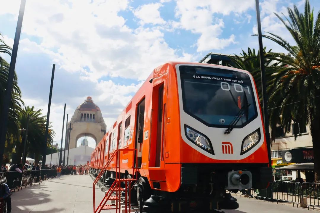 墨西哥首都用上中国地铁，运营半个世纪的 1 号线“更新换代”