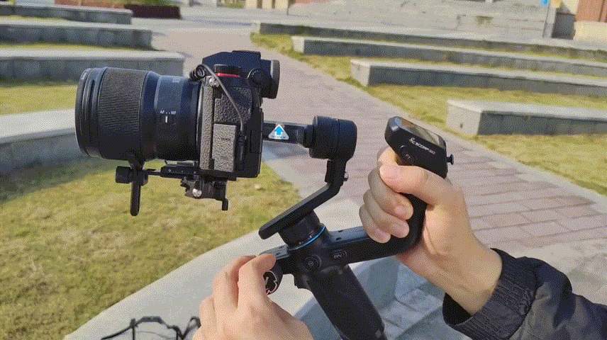 AI赋能,轻便全能王再次升级,飞宇SCORP MINI 2稳定器