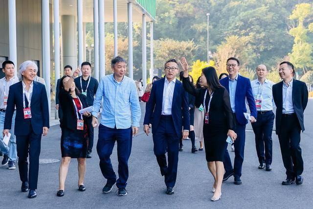 阿里巴巴蔡崇信:2023云栖大会开启,致力于构建最开放的人工智能时代云平台