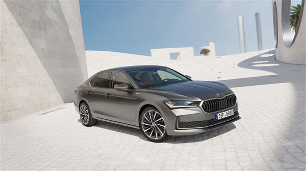 全新一代斯柯达速派：令人难忘的时尚外观和先进科技发布