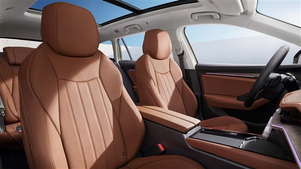 全新一代斯柯达速派：令人难忘的时尚外观和先进科技发布