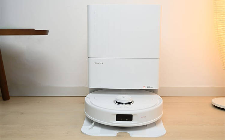 石头自清洁扫拖机器人P10 Pro，动态机械臂助你一臂之力