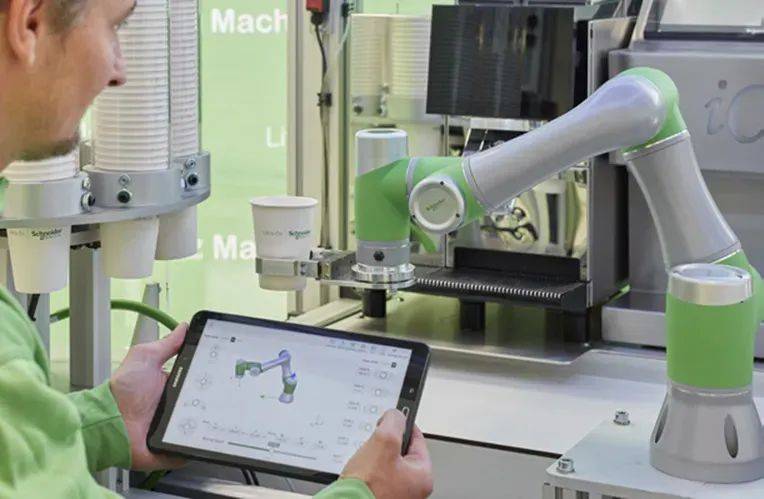 进博老朋友带来新惊喜：难得一见的贵金属和备受瞩目的机器人