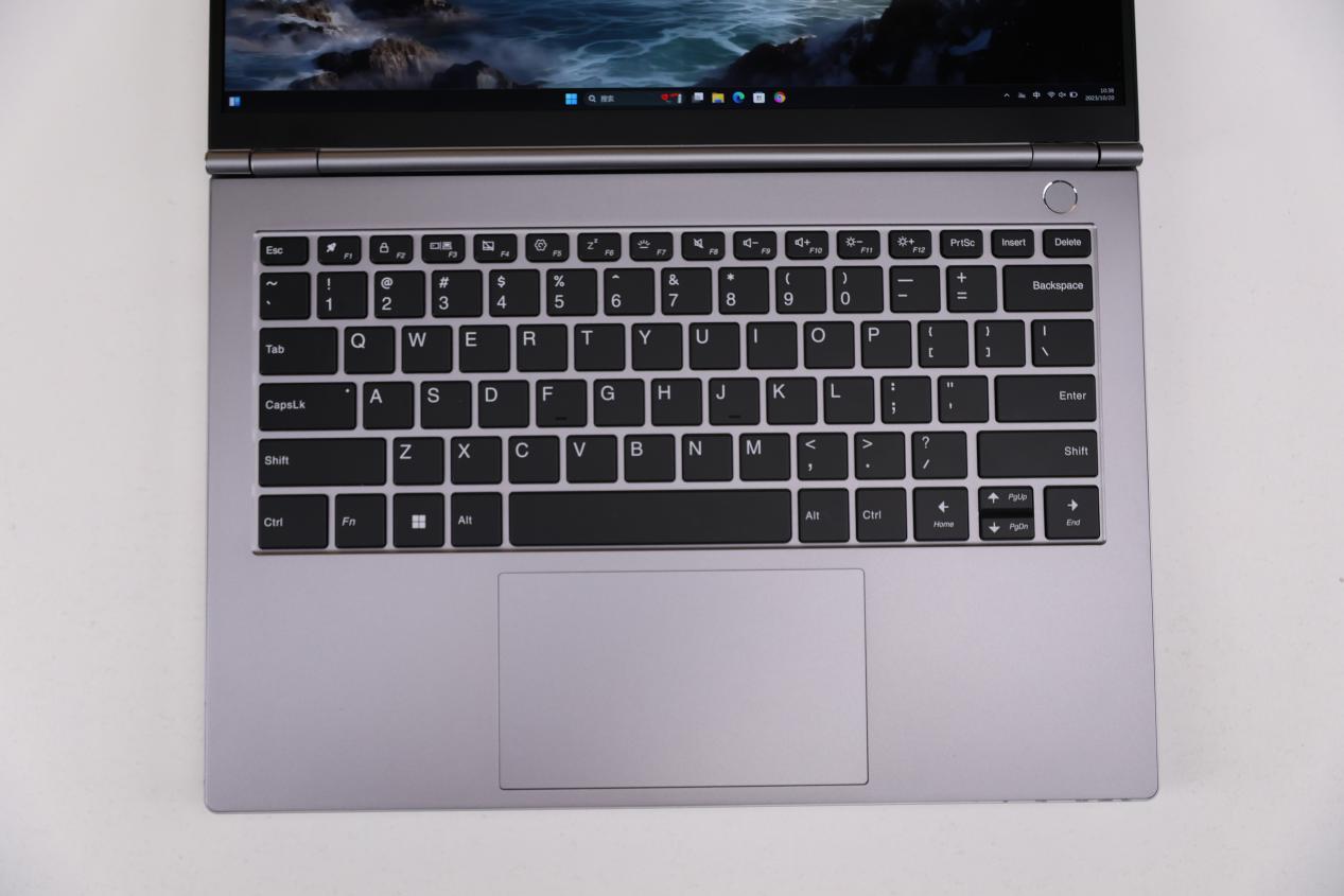 AI笔记本新风潮:吾空凌云X14 Pro开箱体验