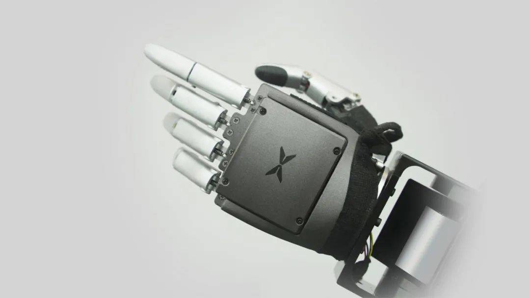 小鹏转型：明日之星舰、陆地航母、双足机器人，汽车不再是他的热门选择？