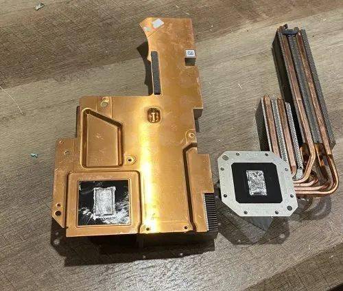 新款PS5进风口扩大 吸引玩家关注:更易积灰|日本将停止部分PS4、PS4 Pro和PS VR机型售后服务