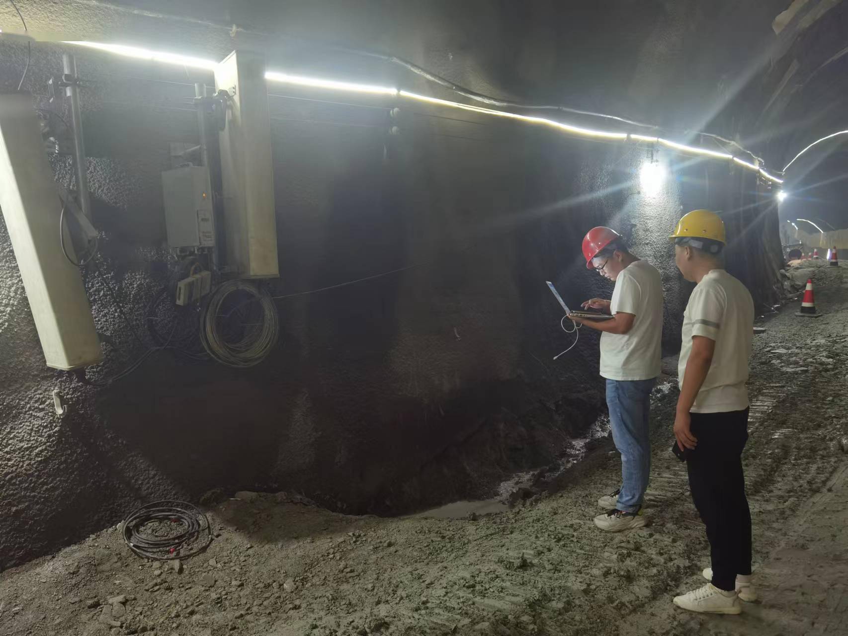 智能科技助力中国电信5G引江补汉工程:天翼云、AI、物联网、大数据、北斗卫星助力