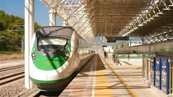 通车倒计时!丽江至香格里拉最美天路缩短至1.5小时,游客迎来便利时代