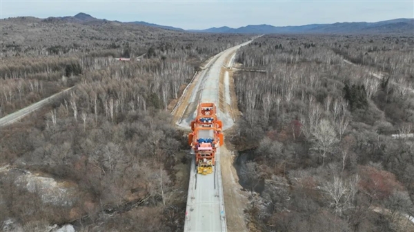 京哈—京港澳通道重要组成部分:哈伊高铁全线架梁工程胜利完成
