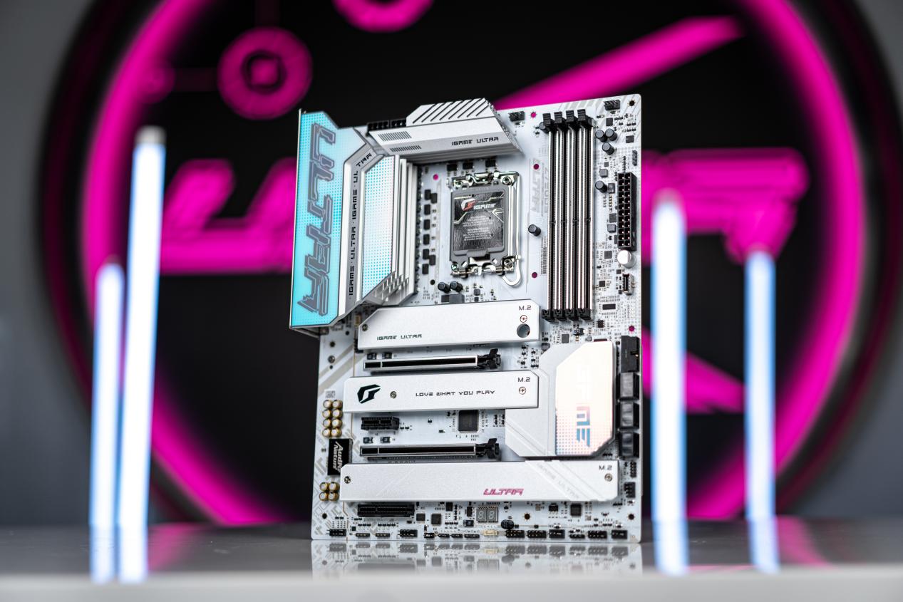 七彩虹 iGame Ultra 潮物系列新品双 11 开售，采用波谱冲击波元素设计