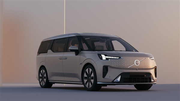 揭开设计的大幕！探秘沃尔沃EM90与极氪009共享平台的电动车创作
