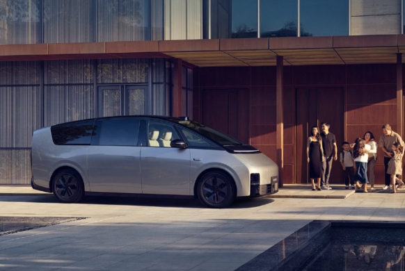 理想汽车登顶30万辆销量巅峰,广州车展璀璨揭幕