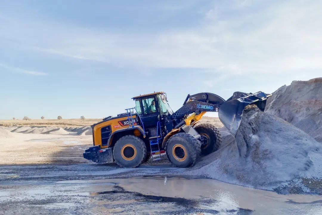 徐工集团：在全球范围内成功建成并投产了首条新能源装载机生产线