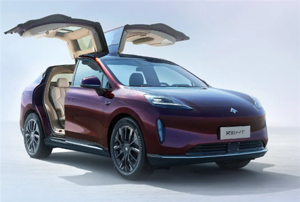 昊铂HT登场:广汽埃安打造全球首个800V 5C特高压闪充纯电座驾