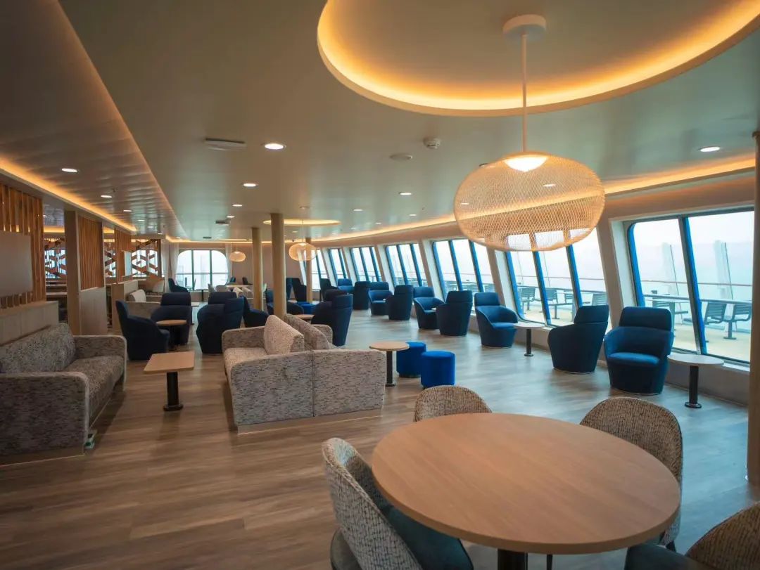 全球首批双头驾驶舱混动客滚船实现进出港无需掉头