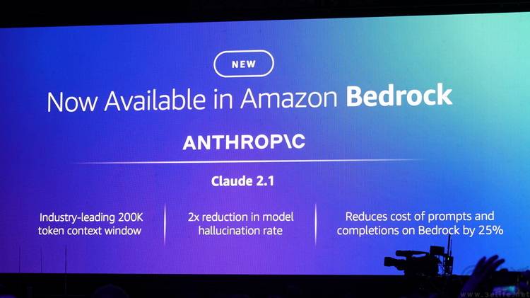 AWS为实现生成式AI的落地提供了全面解答