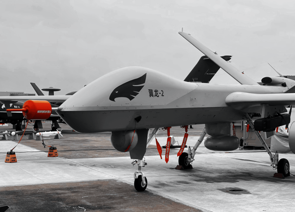 国产翼龙系列无人机：谱写多领域应用新篇章，涵盖气象、应急、安防等众多领域