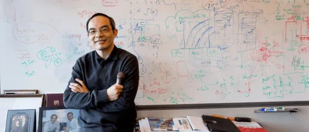 能耗比达到GPT-4 10倍！黄学东亲自解密Zoom AI的成功之道，AI伴侣直接替你开会