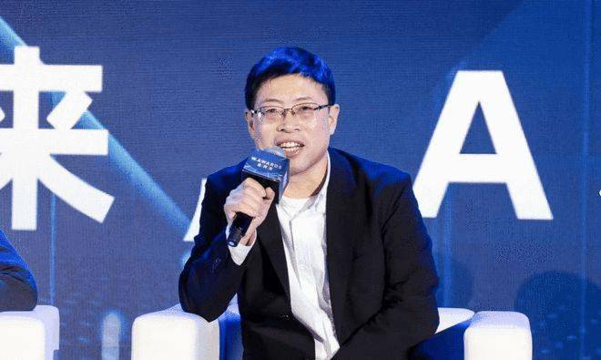 联想王传东:AI PC将成为个人信息的安全保险箱