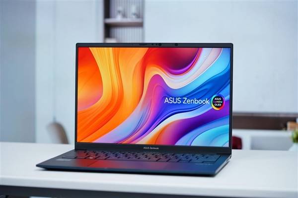 首台酷睿Ultra笔记本!华硕灵耀14 2024 AI超轻薄本图赏