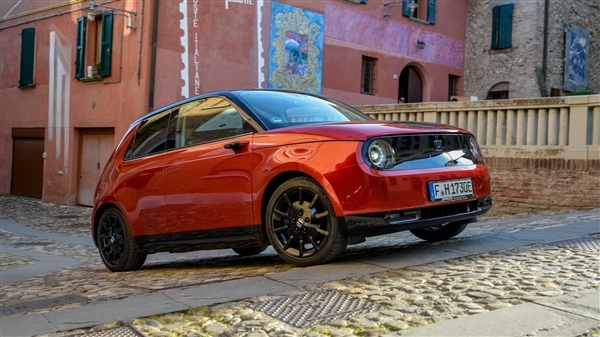 三年波澜摇曳，Honda e宣布明年停产：市场谢幕