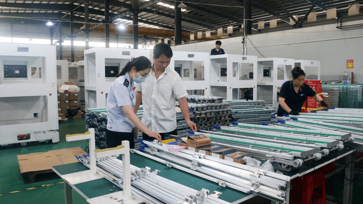 花都机器人制造企业以税收激励开辟新的市场空间