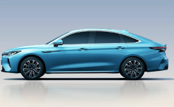 奇瑞风云A8:新能源汽车预售,性能与配置亮点一览