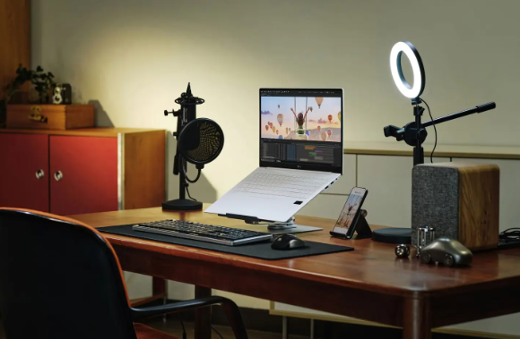 LG Gram Pro 360：完美平衡性能与便携的二合一笔记本