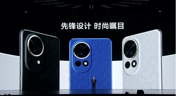 华为 nova 12 Ultra 引领时尚,华丽亮相问界M9发布会