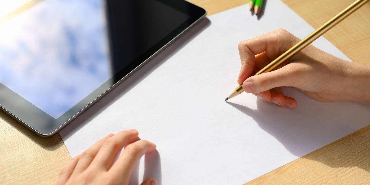 IDC：2024年，AI应用将进一步提升中大尺寸平板在教育教学方面的优势